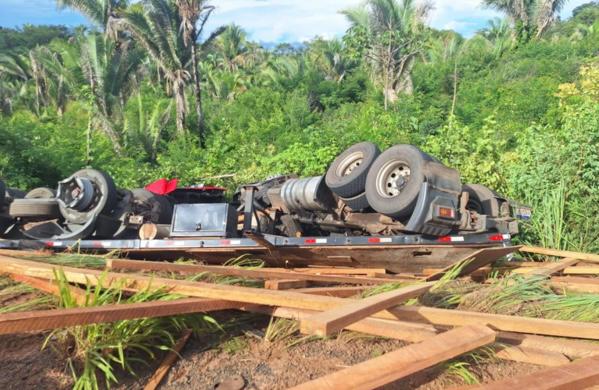 Duas colisões no Piauí terminam com mortes e feridos na Transcerrado no Piauí