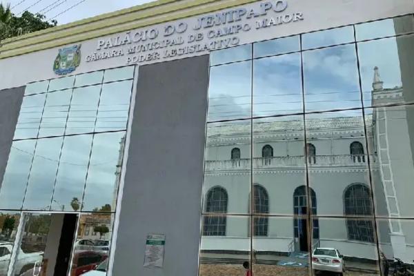 Juiz determina exoneração de comissionados da Câmara de Campo Maior