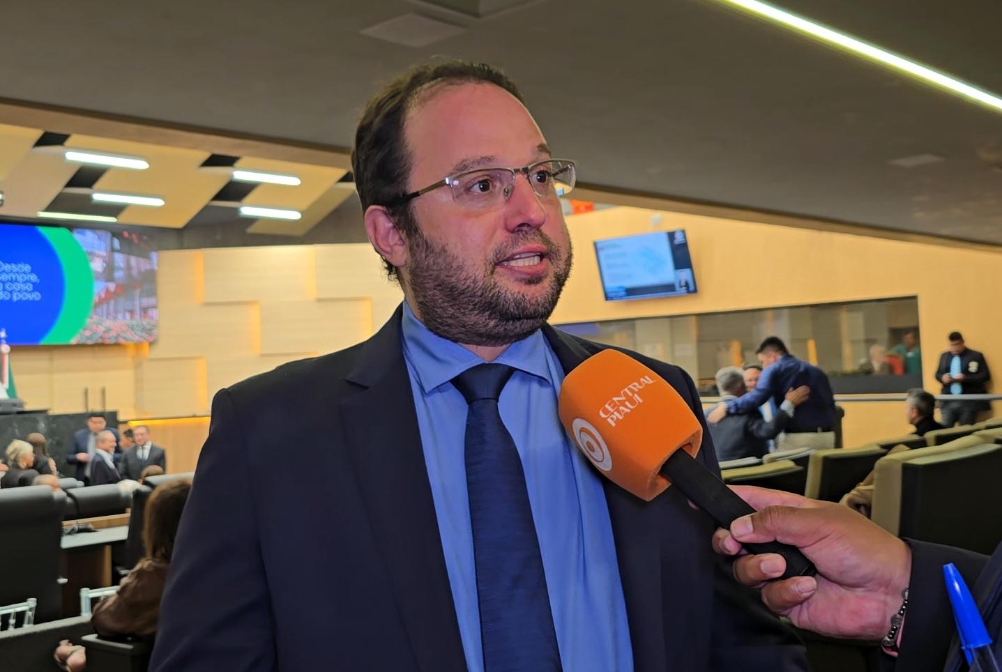 Dr. Erivelton confirma aliança com Gil Paraibano e diz que não deixará a oposição