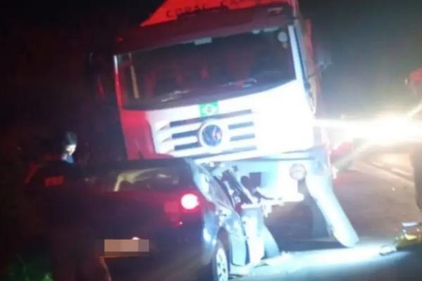 Colisão frontal na BR-343 deixa dois mortos entre Teresina e Altos