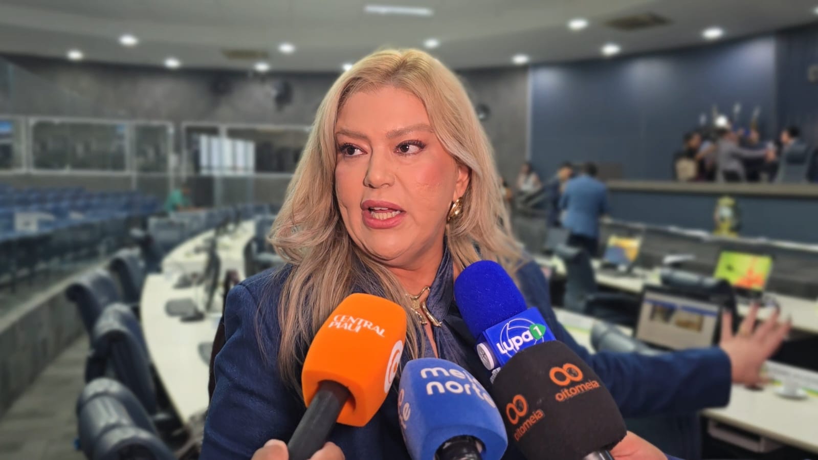 Samantha Cavalca cobra proporcionalidade e questiona legalidade da CCJ na Câmara de Teresina