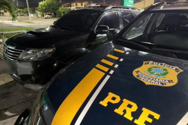 Homem é detido após PRF recuperar veículo na BR-343 em Parnaíba