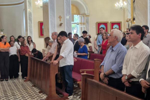 Rafael Fonteles celebra 41 anos com missa e ação social em Teresina