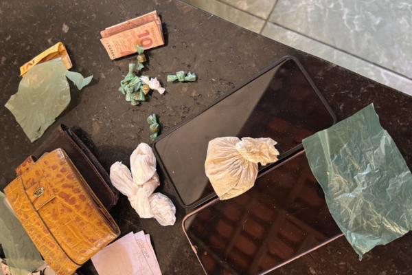 Três são presos em operação contra o tráfico na Vila Araguaia