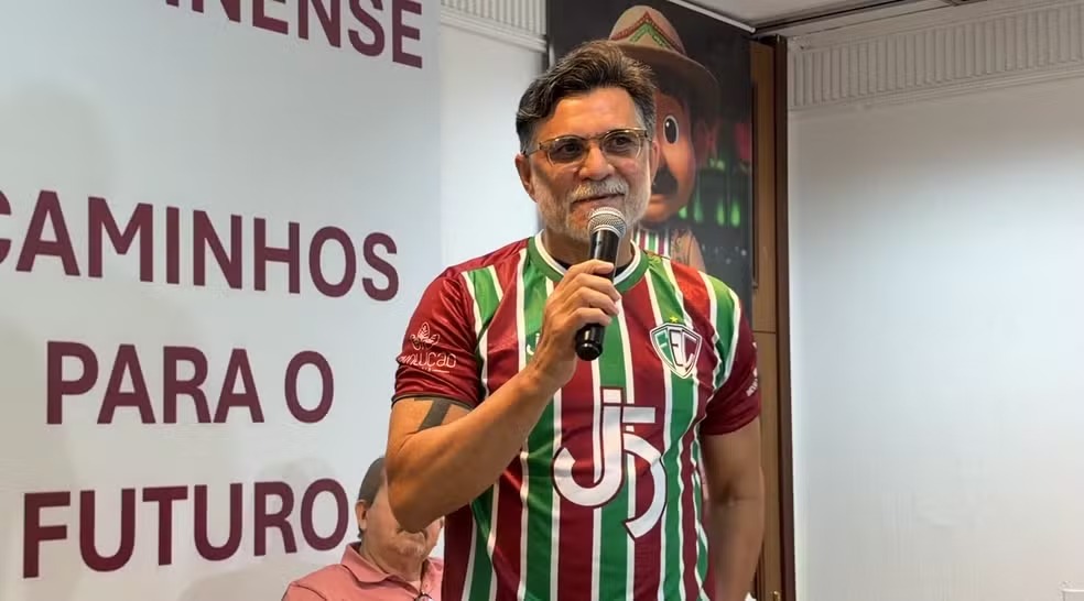 Consultor do Fluminense-PI, Ricardo Rocha é preso em aeroporto antes de viagem para Copa