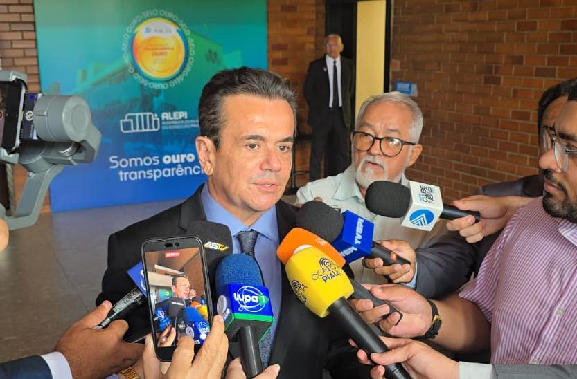 Henrique Pires critica serviço da Águas do Piauí e cobra prioridade para abastecimento de água