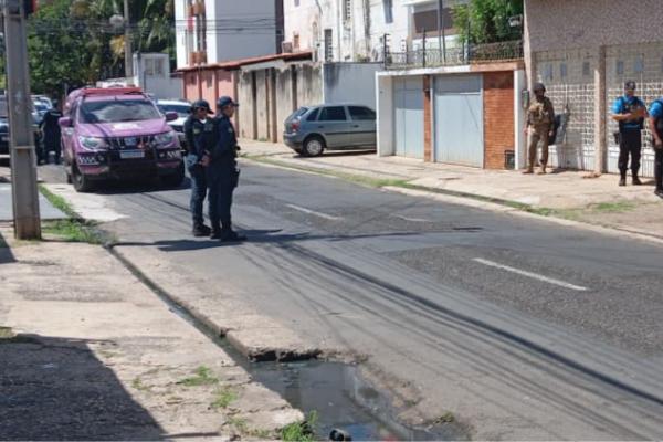 Policial militar mantém companheira refém durante surto no Centro de Teresina