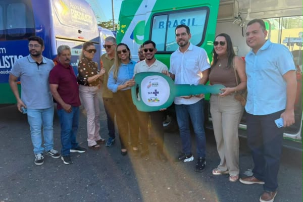 Esperantina recebe Unidade Odontológica Móvel do programa Brasil Sorridente