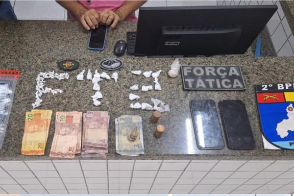 Suspeitos de tráfico são presos com crack e maconha em Ilha Grande do Piauí