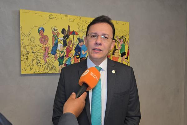 Zé Neto explica retorno à Câmara em meio a impasse sobre emendas